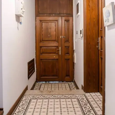 Apartment Historical Greco-ottoman Pavilion Near Tram In Fatih Istanbul