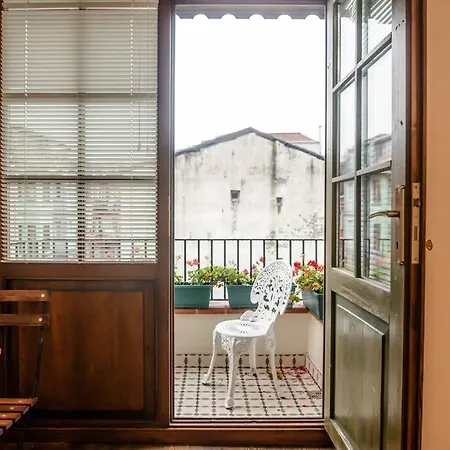 Historical Greco-ottoman Pavilion Near Tram In Fatih *