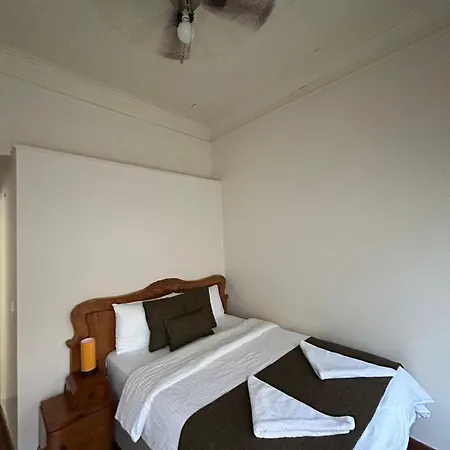 Διαμέρισμα Historical Greco-ottoman Pavilion Near Tram In Fatih Κωνσταντινούπολη